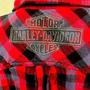 LAST CHANCE! Harley Davidson sleeveless top, red and black plaid very soft M/L
